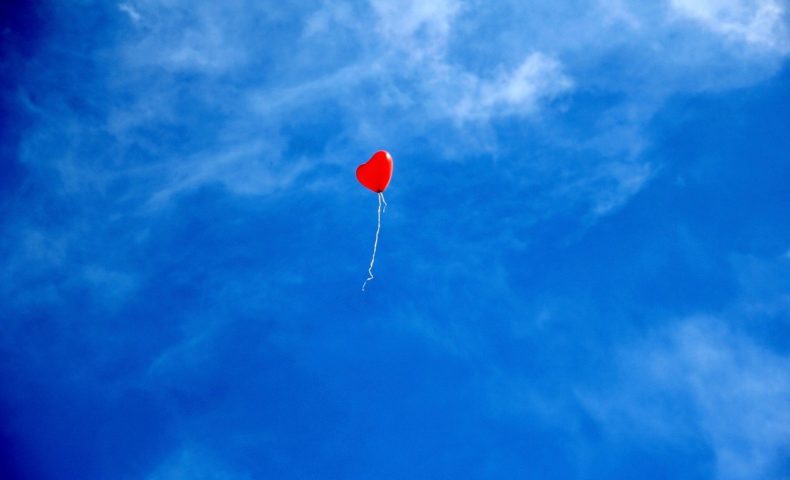 Balloon Heart Love Romance Sky - Peggy_Marco / Pixabay