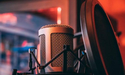 Microphone Voice Sound Equipment - spoiu23 / Pixabay