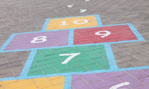Hopscotch Steps Numbers Six Seven - absteress / Pixabay